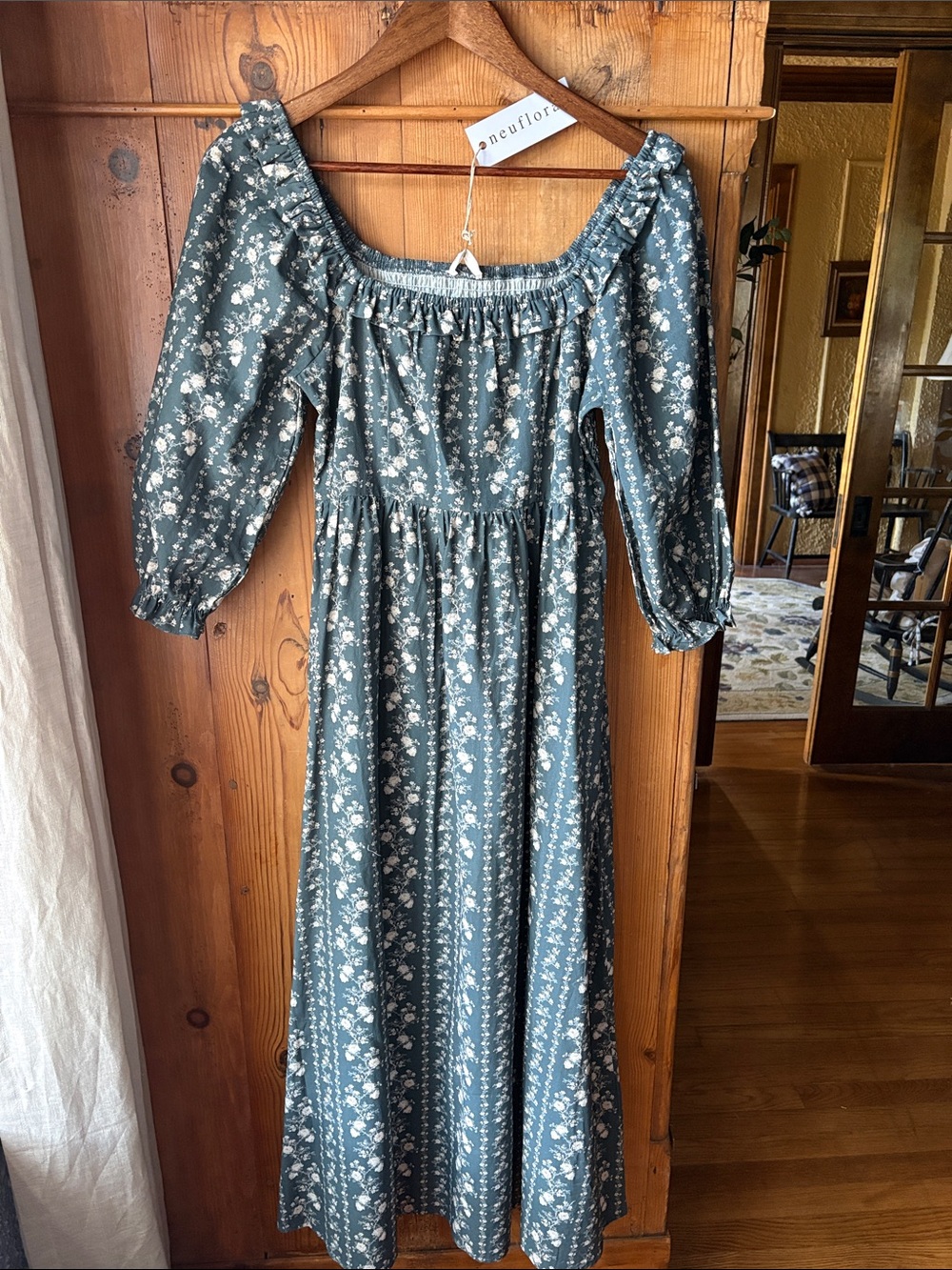 Neuflora Gloria Square-Neck Maxi Dress in Emerald Green